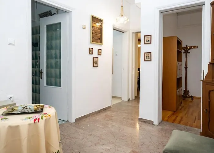 Theoni Apartamento Kalabáka